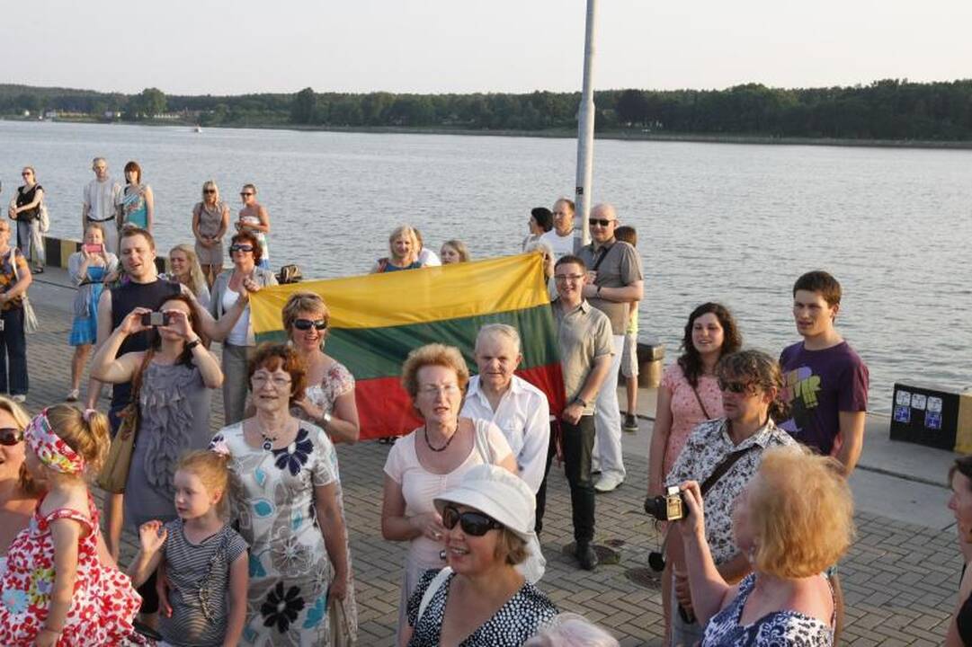 Klaipėdiečius ir miesto svečius suvienijo himnas