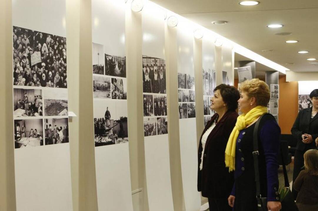S. Jokužio fotografijų parodos atidaryme - užuominos apie ordiną
