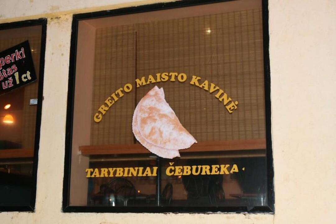 Vilniaus čeburekinę apiplėšę jaunuoliai pagrobė 20 litų