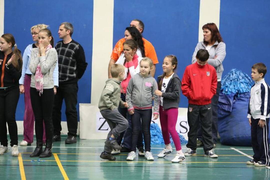 Šeimų šventėje – estefetės kartu su tėčiu ir mama