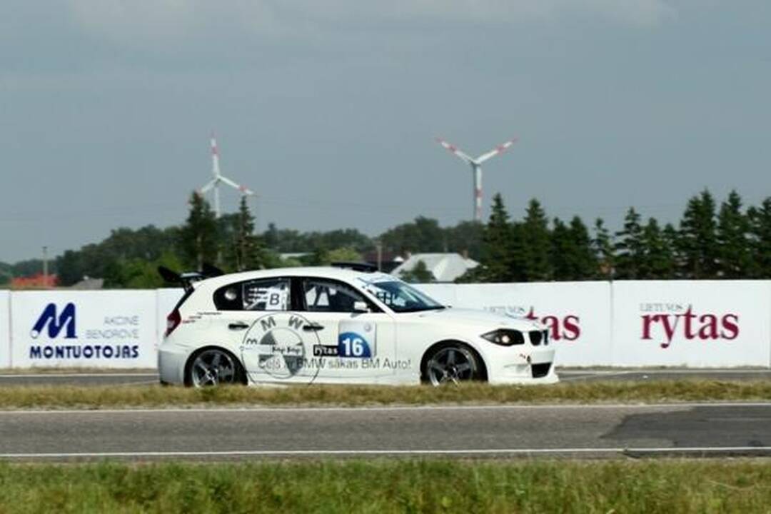 „Omnitel 1000 km lenktynės“: pirmoji lenktynininkų treniruotė