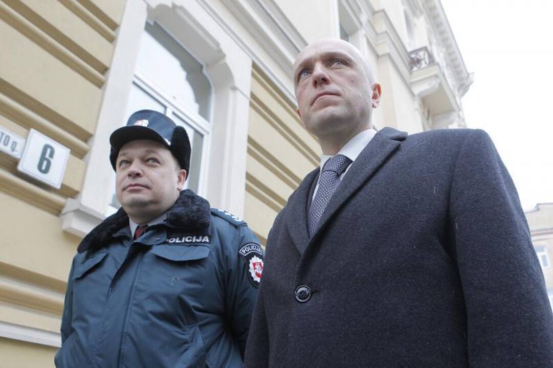 Sužaloto STT apsaugos darbuotojo būklė labai sunki