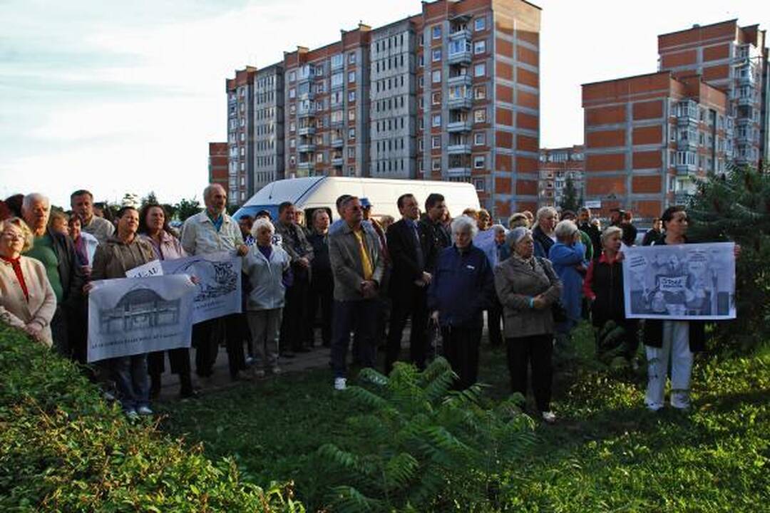 Bendrijos „Bandužiai“ nariai mitingavo dėl pirmininko pašalinimo