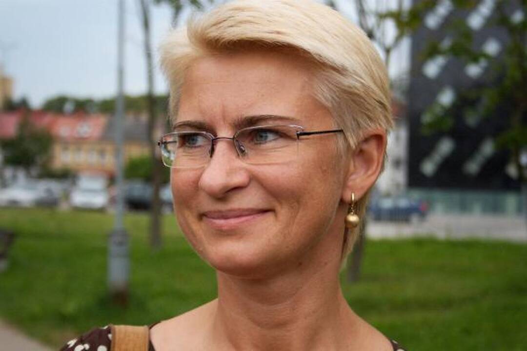 Atvykusi į teismą, N.Venckienė aplankė ir badautojus