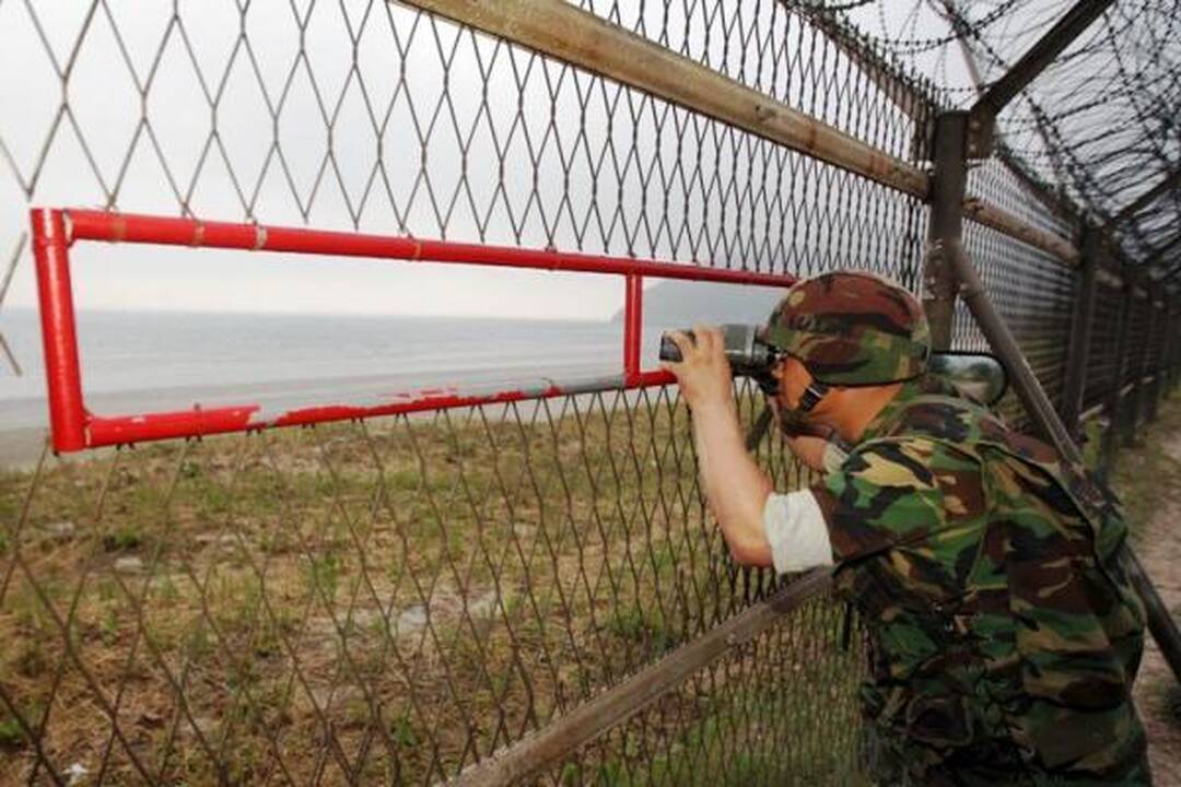 Pietų Korėjoje prasidėjo plataus masto kariniai jūrų mokymai