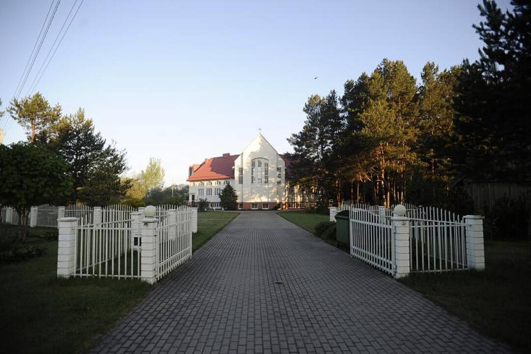 Paštuvos bažnyčios gaisras: gyventojai rauda ir ieško kaltininkų