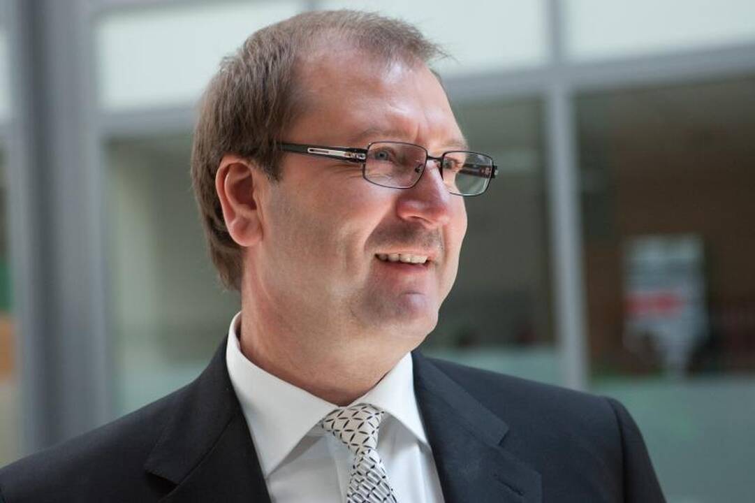 Neliečiamybės netekęs V.Uspaskichas: mane nori pašalinti iš rinkimų!