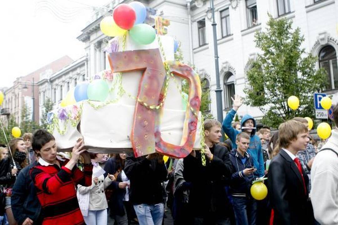 Gedimino prospektą Vilniuje užtvindė studentų eitynės