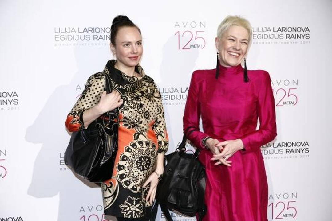 Naujausias kolekcijas pristatė L.Larionova ir E.Rainys