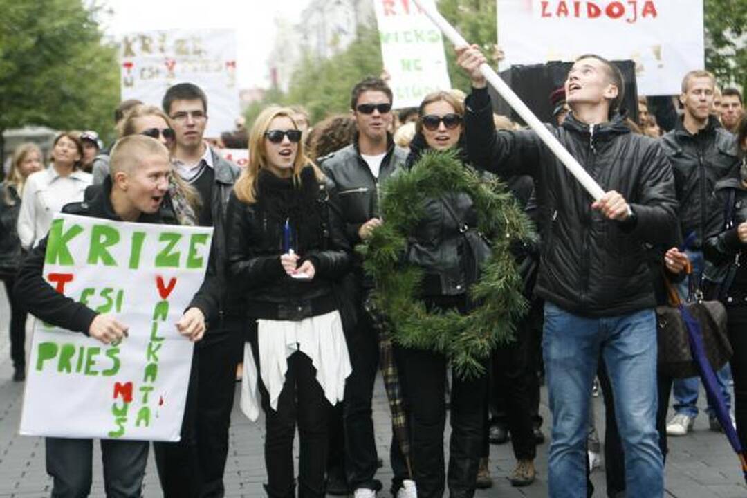 Gedimino prospektą Vilniuje užtvindė studentų eitynės