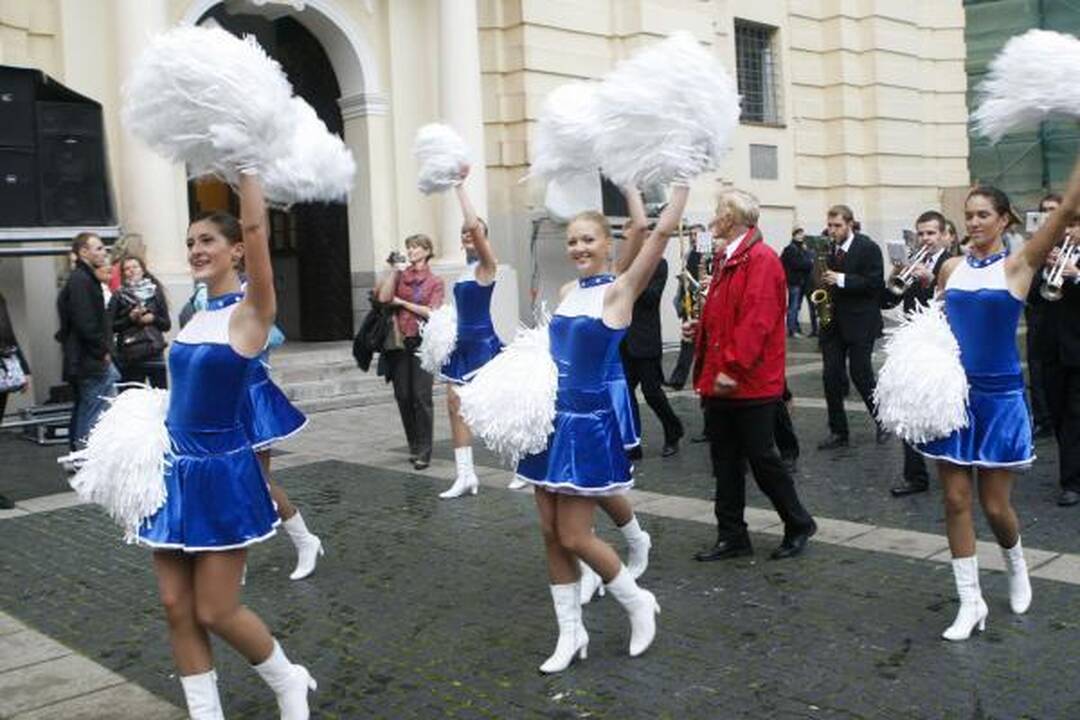Gedimino prospektą Vilniuje užtvindė studentų eitynės