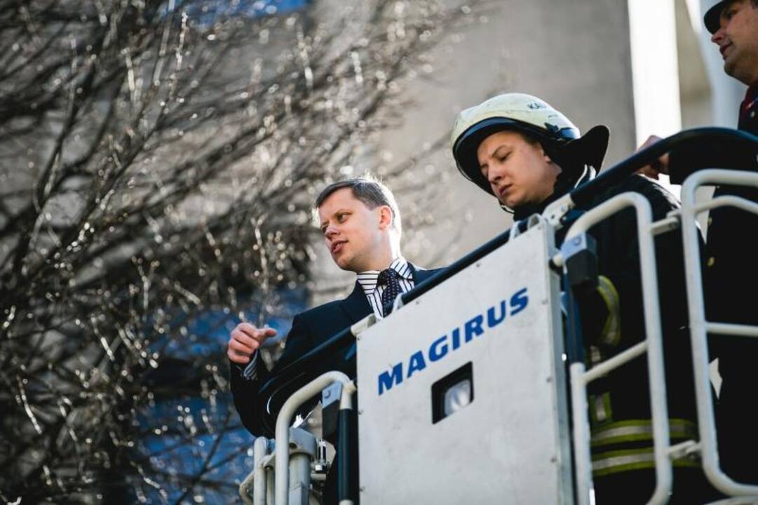 Šilainių tragedijos pamokos: ugniagesiai išbandė naują oro pagalvę
