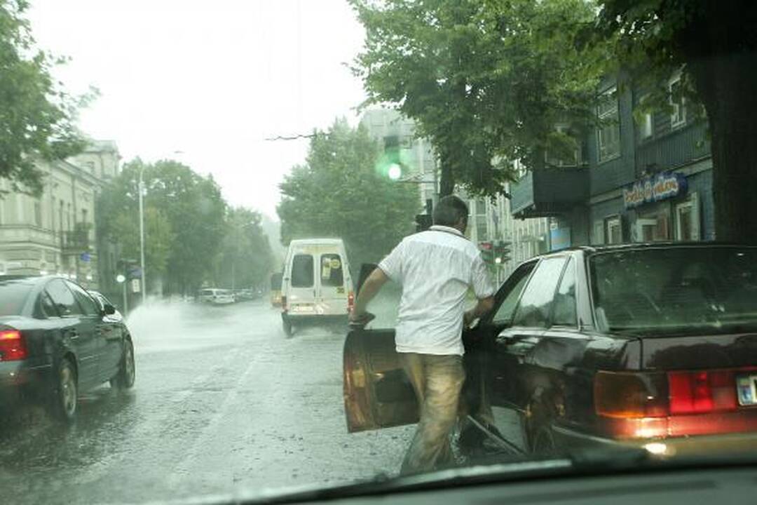 Karštas oras ir staigios liūtys Lietuvoje dažnėja