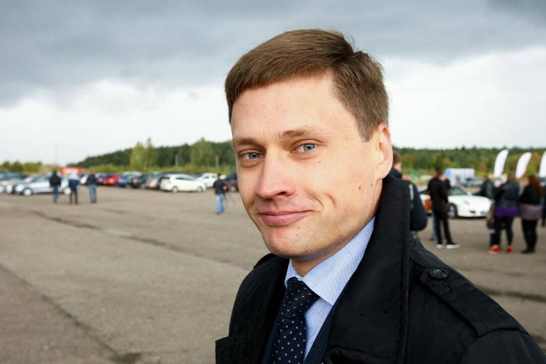 Autosporto mėgėjų šventę  Kačerginėje apniaukė lietus 