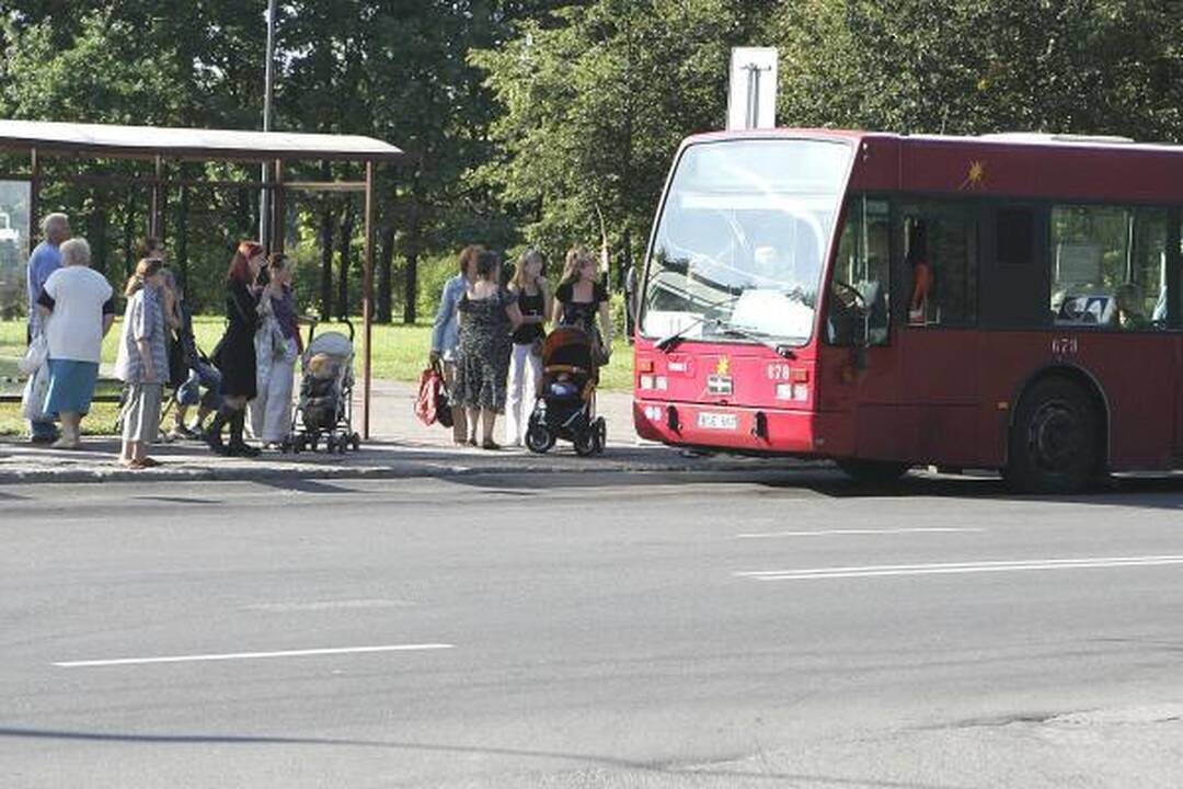 Kaune vėl streikavo dalis troleibusų vairuotojų 