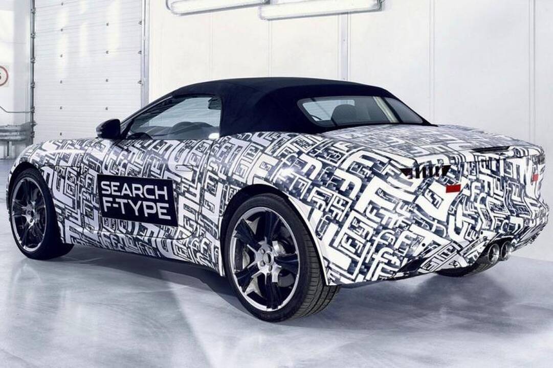 „Jaguar“ gamins sportinius automobilius „F-Type“