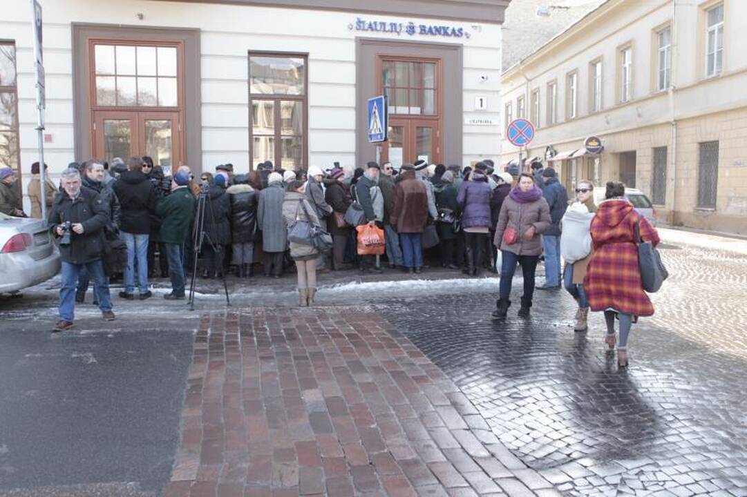 Vilniuje prie buvusio ŪB apgulties nesulaukta