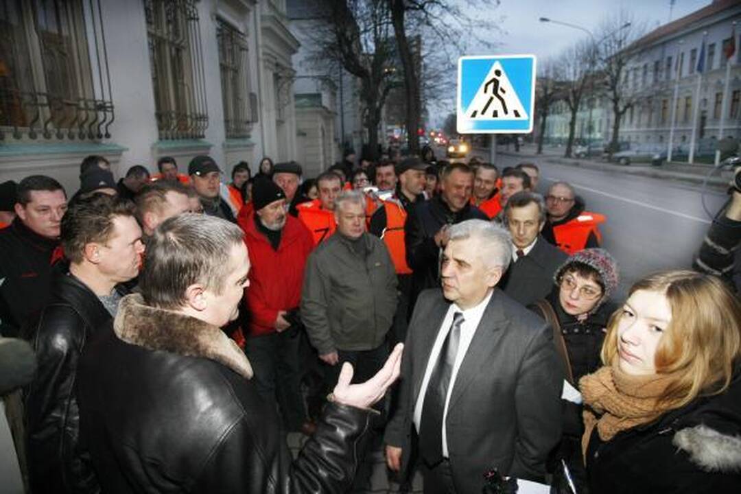 Laivų savininkams trūko kantrybė