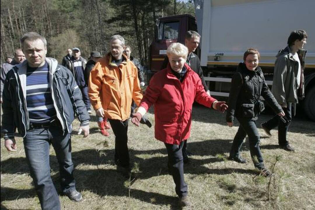 Lietuvos šiukšlynus kuopė ir D.Grybauskaitė