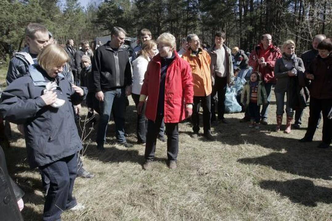 Lietuvos šiukšlynus kuopė ir D.Grybauskaitė