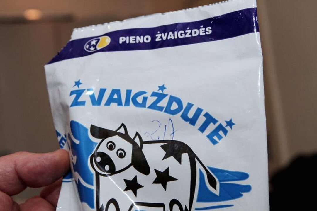 Į pieno pakelį buvo įmesta jau negyva pelė (atnaujinta)