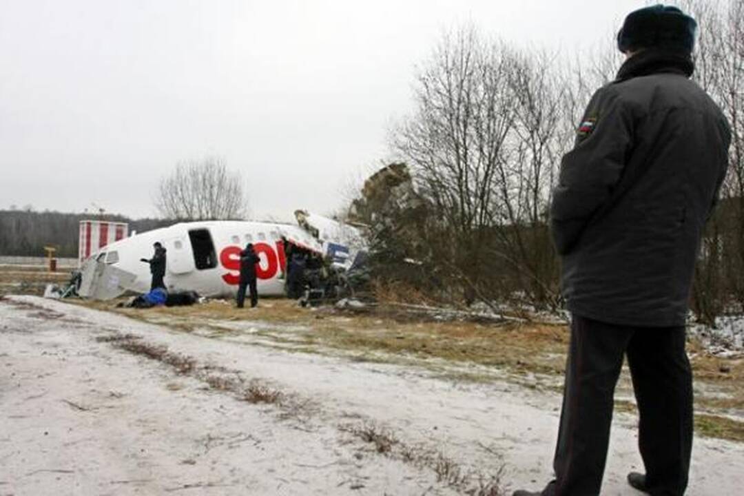 Dėl klaidos tupiant lėktuvui Rusijoje įtariami pilotai