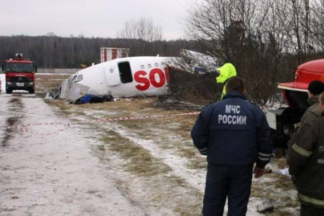 Dėl klaidos tupiant lėktuvui Rusijoje įtariami pilotai