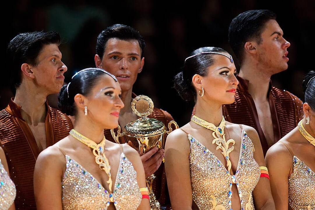 Pasaulio šokių čempionate triumfavo „Žuvėdra“