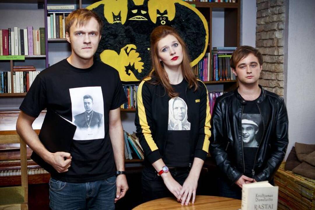 „Liūdni slibinai“ spalvingai pristatė savo naują albumą