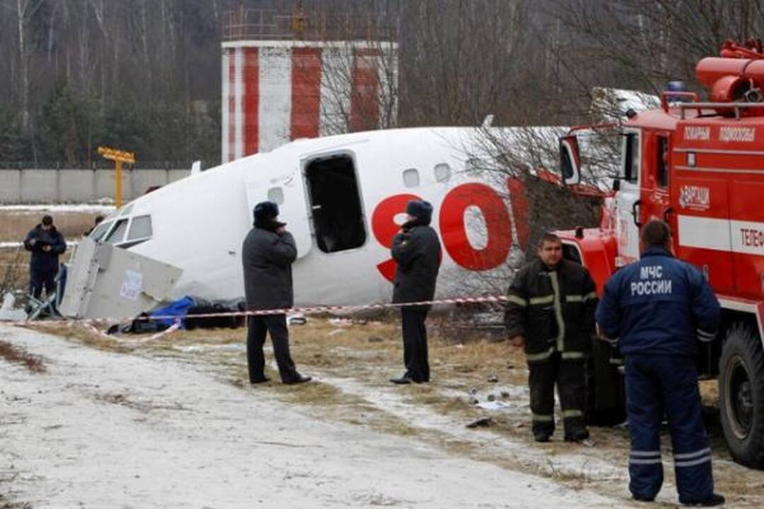 Dėl klaidos tupiant lėktuvui Rusijoje įtariami pilotai