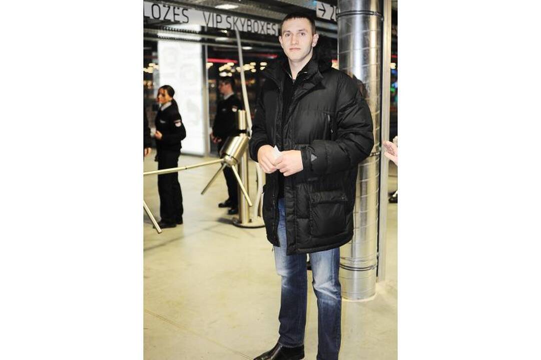 „Rammstein“ sugrįžo su dar galingesniu užtaisu 