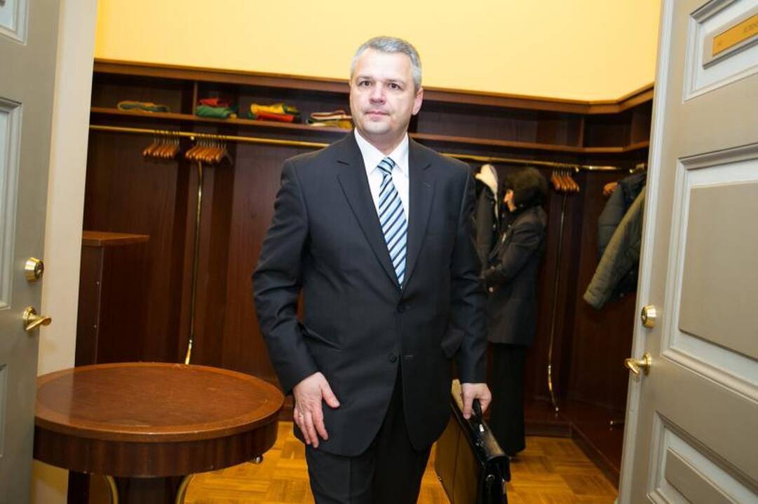 „Darbiečių“ kandidatas į žemės ūkio ministrus – nekalbus