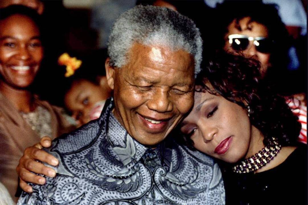 Po Whitney Houston mirties jos muzikos pardavimai išaugo