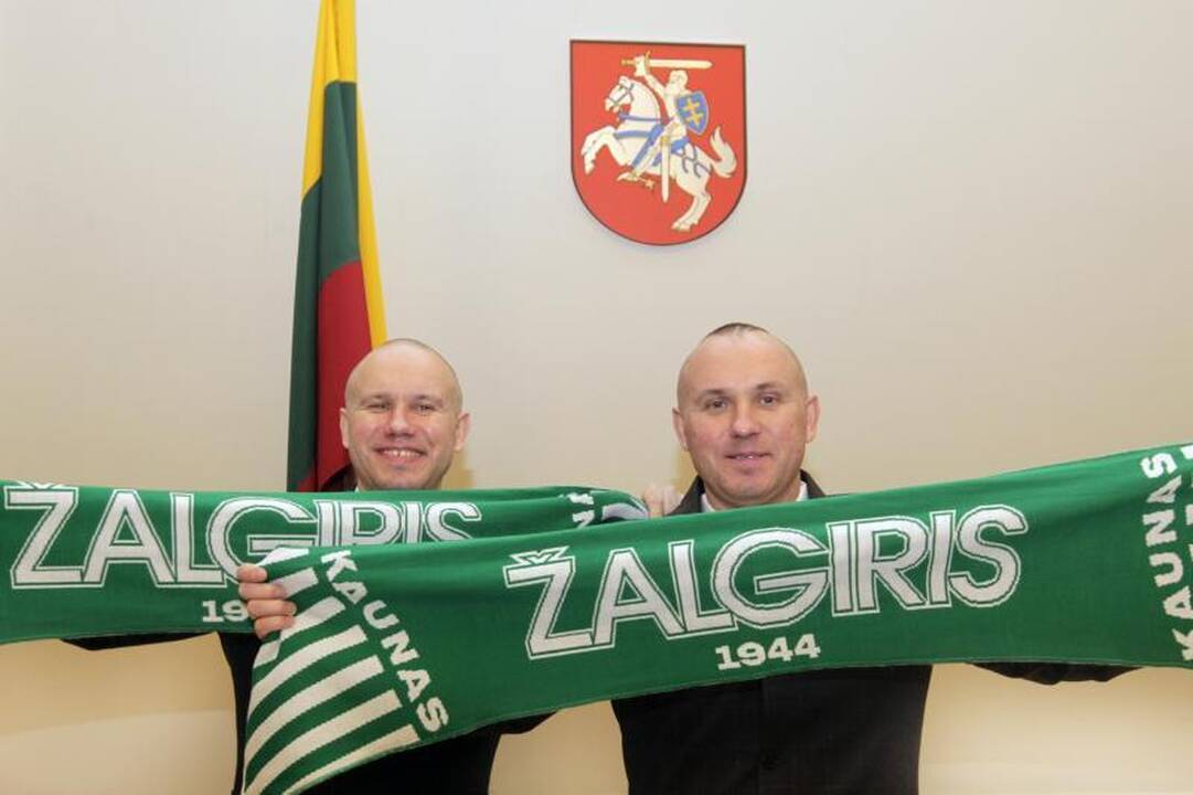 Lietuvos pilietybę gavę dvyniai iš Latvijos apsiverkė