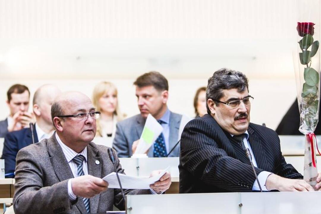 Kauno miesto taryboje prisiekė I. Matijošaitienę pakeitęs B. Želvys