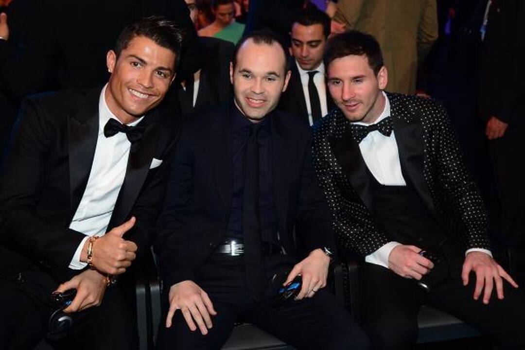 Rekordas: L. Messi ketvirtą kartą tapo „Auksinio kamuolio“ savininku