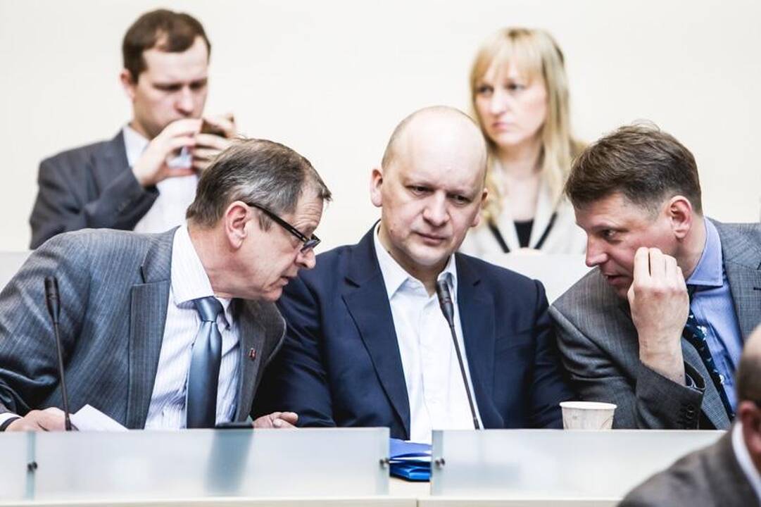 Kauno miesto taryboje prisiekė I. Matijošaitienę pakeitęs B. Želvys