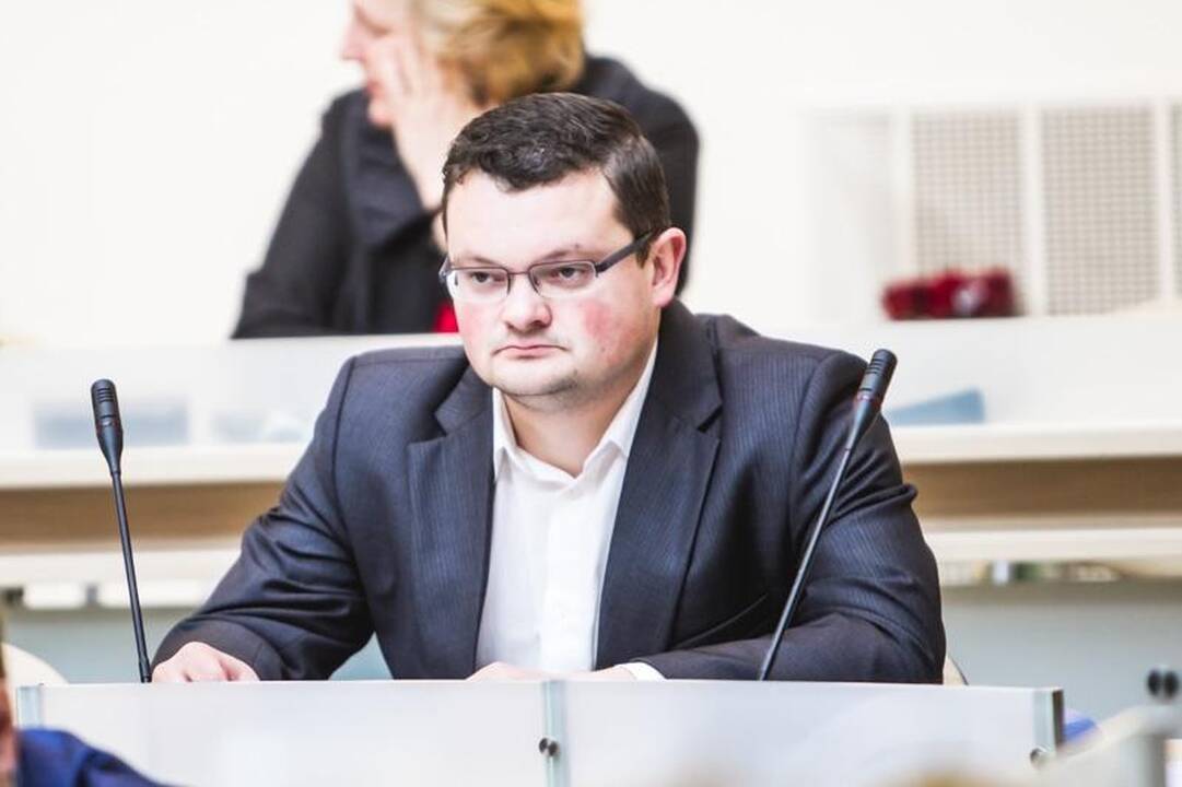 Kauno miesto taryboje prisiekė I. Matijošaitienę pakeitęs B. Želvys