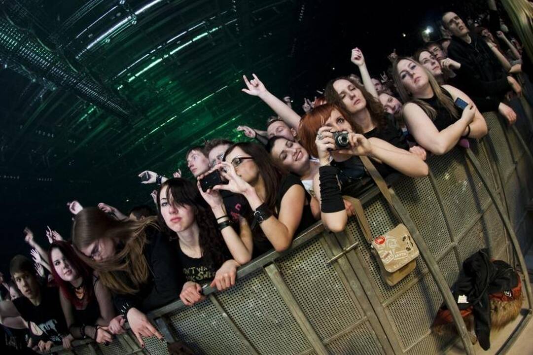 „Rammstein“ sugrįžo su dar galingesniu užtaisu 