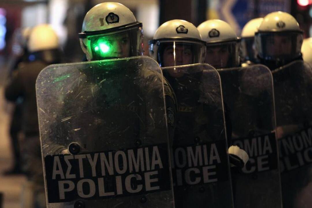 Euro zonos finansų vadovų susitikimo išvakarėse - protestai Graikijoje