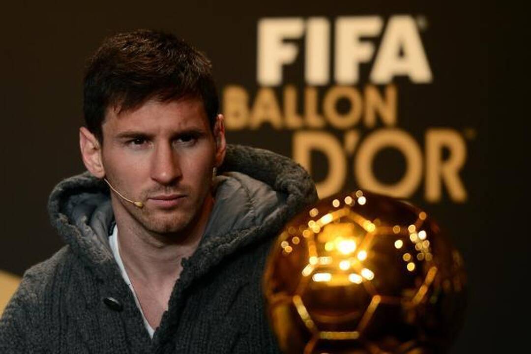 Rekordas: L. Messi ketvirtą kartą tapo „Auksinio kamuolio“ savininku
