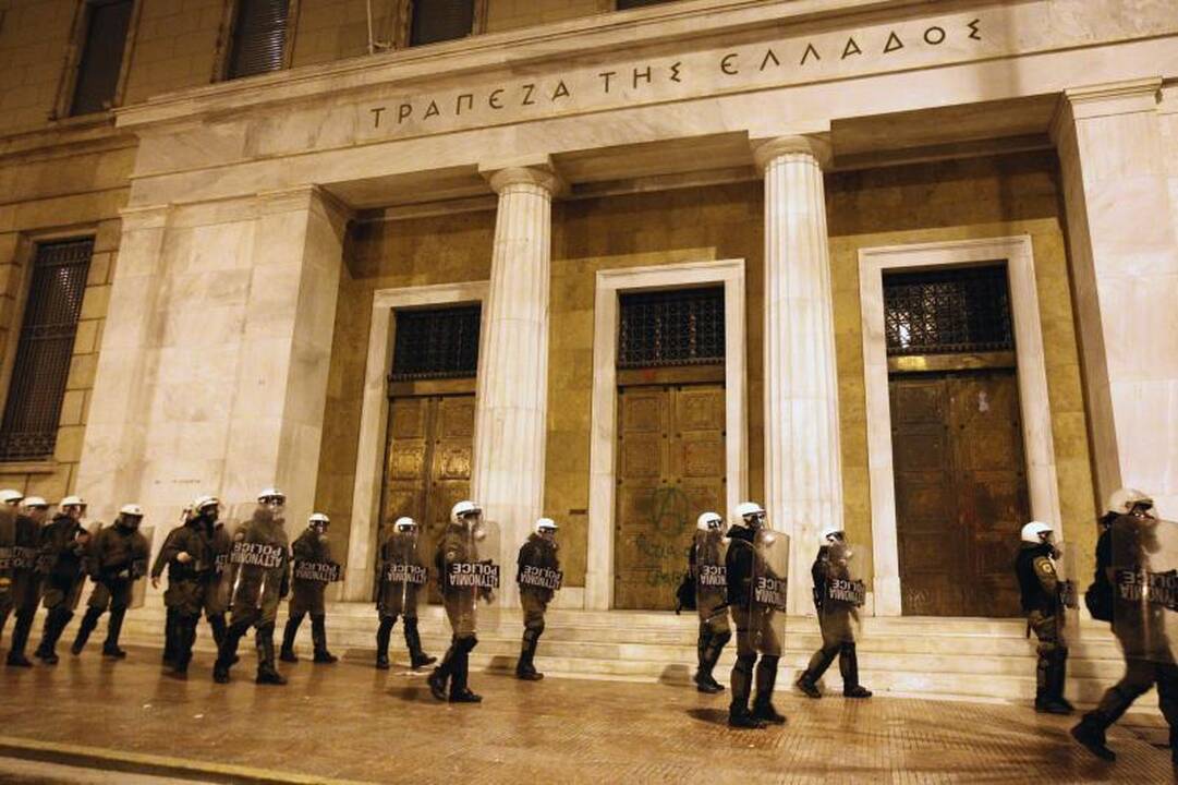 Euro zonos finansų vadovų susitikimo išvakarėse - protestai Graikijoje
