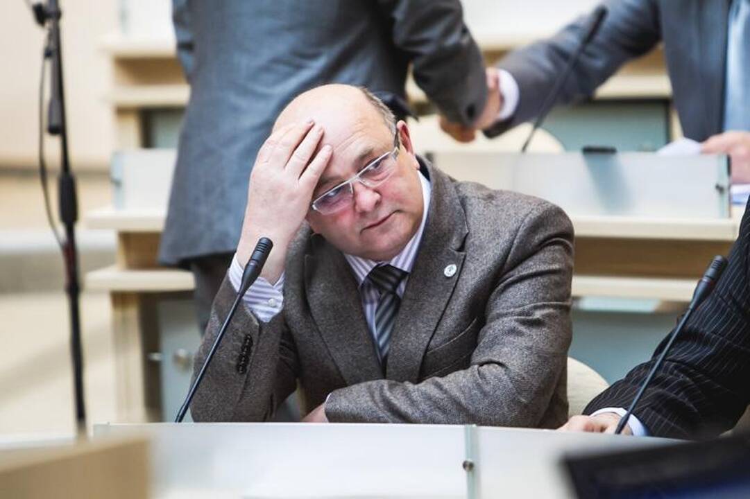 Kauno miesto taryboje prisiekė I. Matijošaitienę pakeitęs B. Želvys