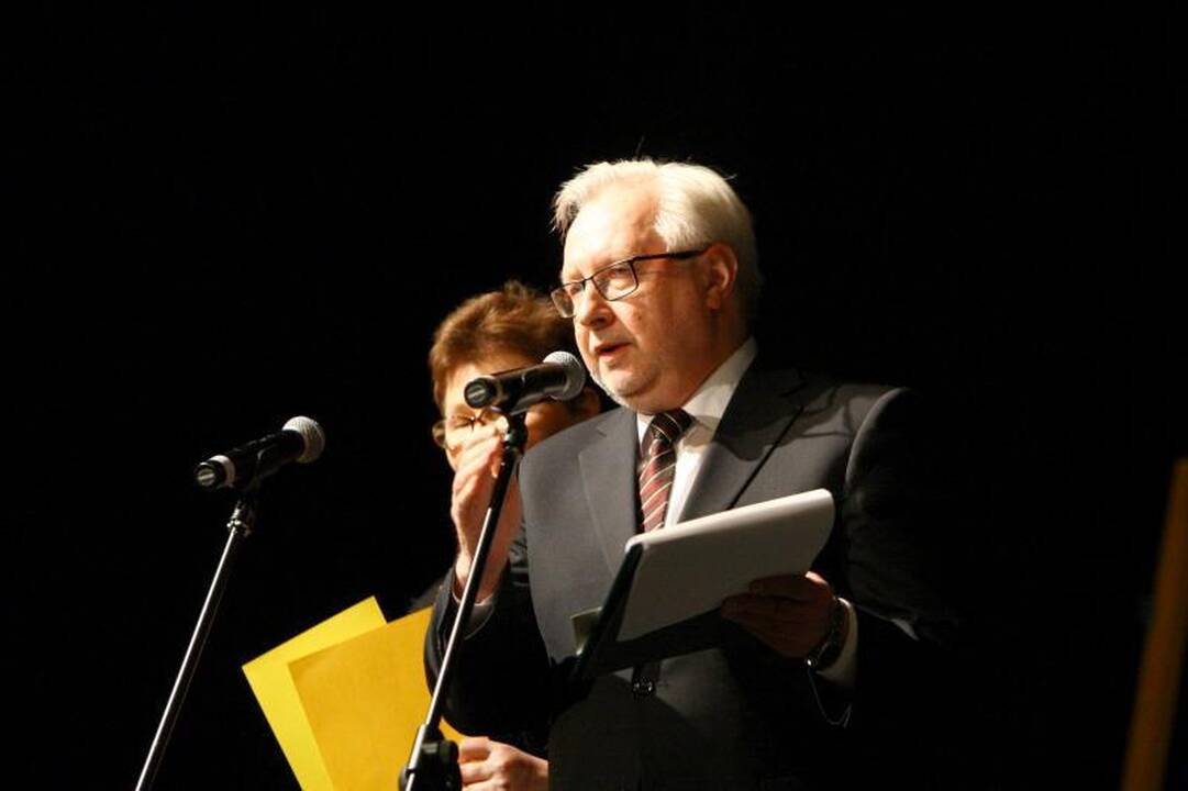 Vaikų literatūros kūrėjai: į vaiką reikia žiūrėti kaip į sau lygų