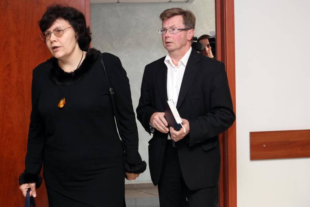 Teisme – liudijimai apie A.Ūso vyndėmę, D.Kedžio dukters neapklaus