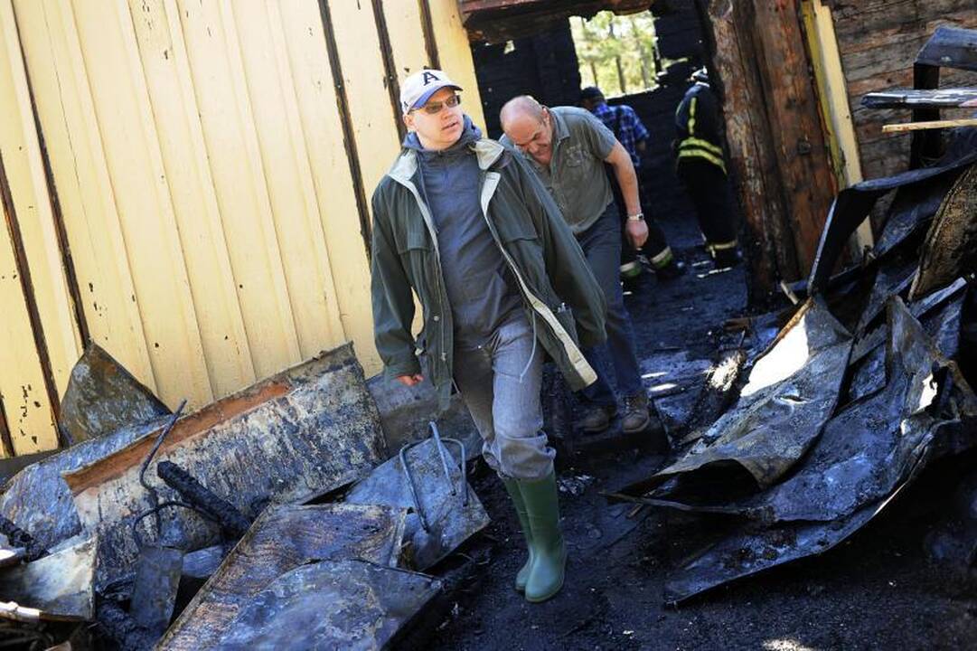 Paštuvos bažnyčios gaisras: gyventojai rauda ir ieško kaltininkų