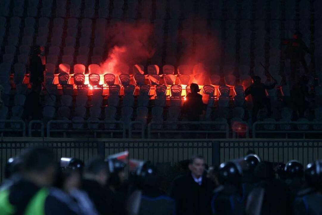 Egipte per futbolo aistruolių riaušes žuvo mažiausiai 74 žmonės
