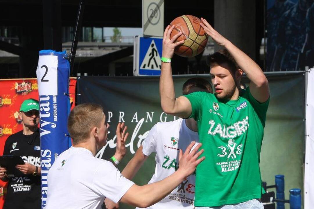 Kaune startavo „Žalgirio“ gatvės krepšinio turnyras