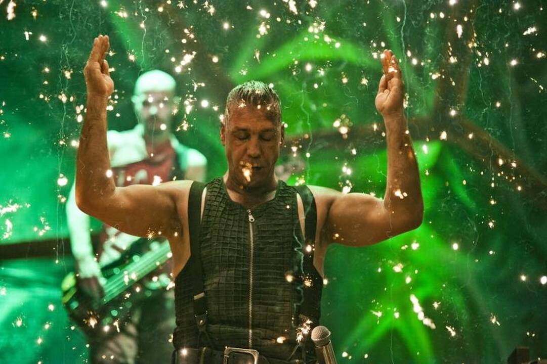 „Rammstein“ sugrįžo su dar galingesniu užtaisu 