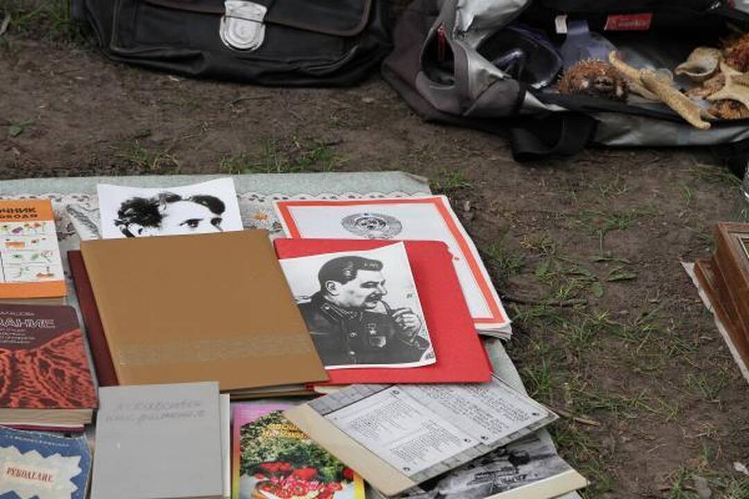 Blusų turguje pardavinėjo ir bombą